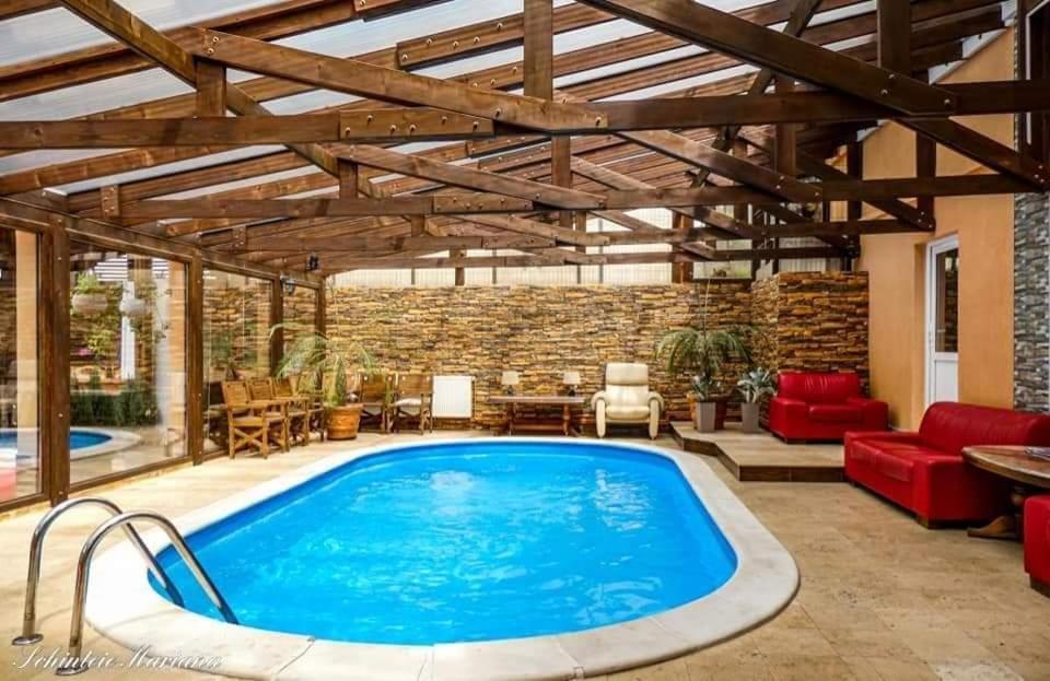 Casa Piri Hotel Anina Bagian luar foto
